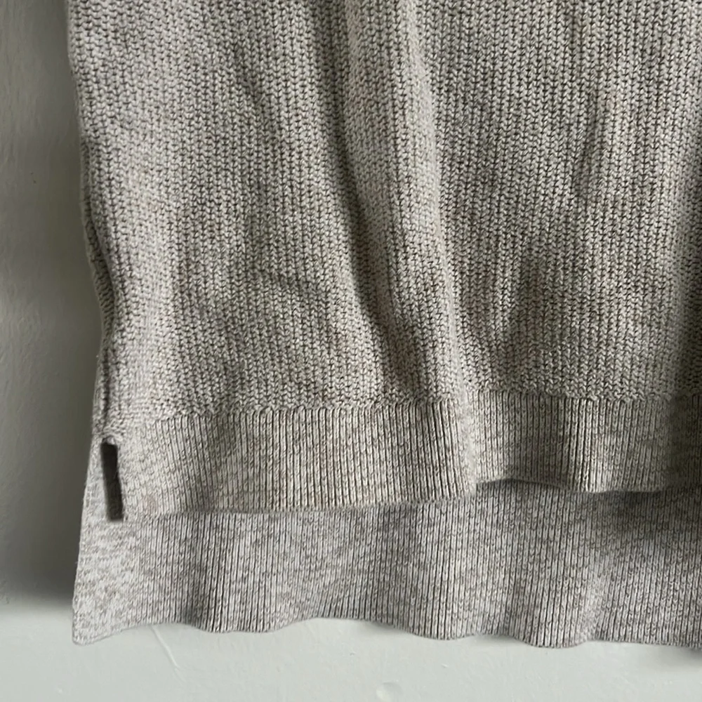 100% cotton knit sweater in a cream / soft white from Loft - Picture 3 of 6